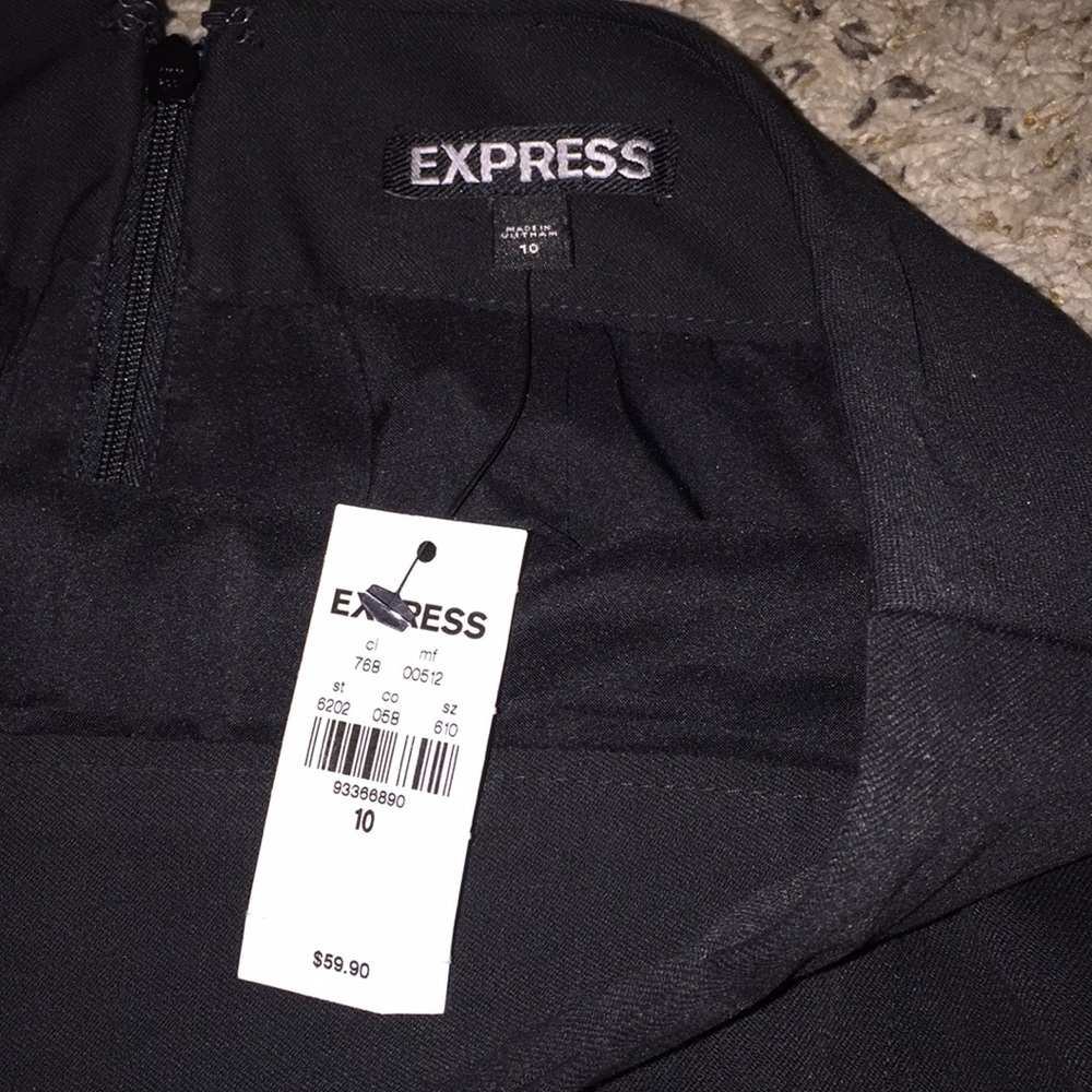 ✨Express Women’s Skirt✨ - Picture 3 of 3